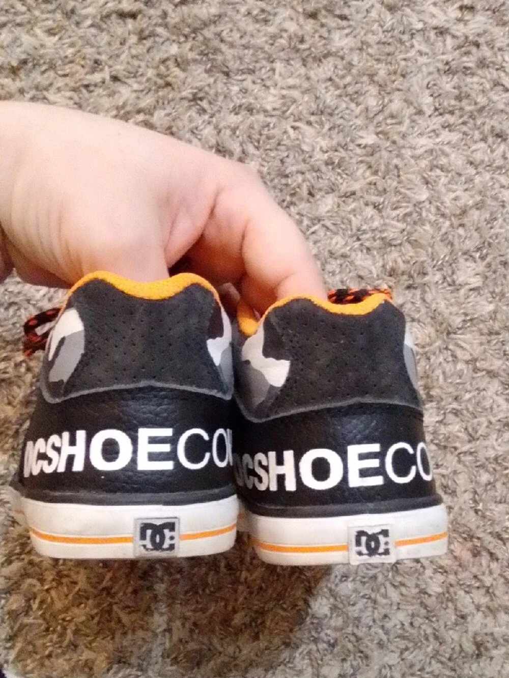 #. DC Kids Radar Skate Shoes.Black & Orange. Size: 1 Youth